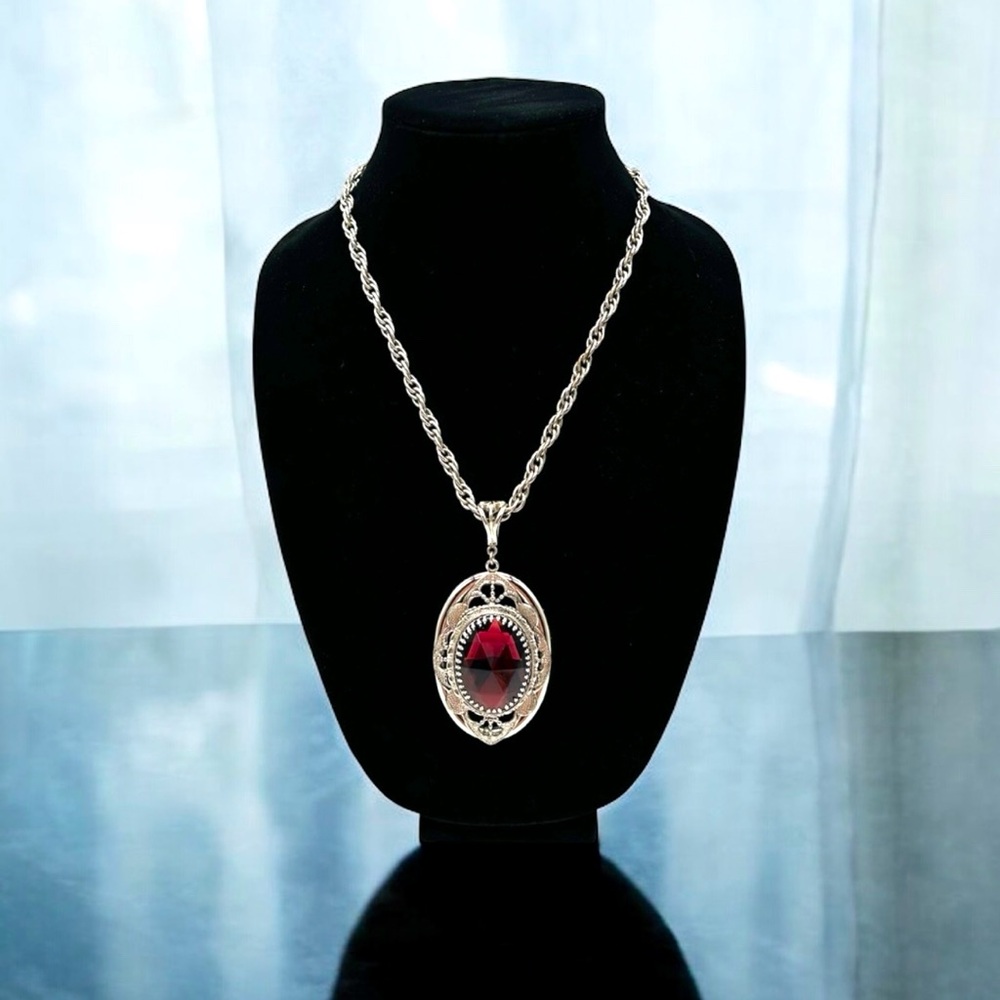 Vintage Whiting & Davis Necklace ~Silver Tone Chain Purple Faceted Pendant 32"
